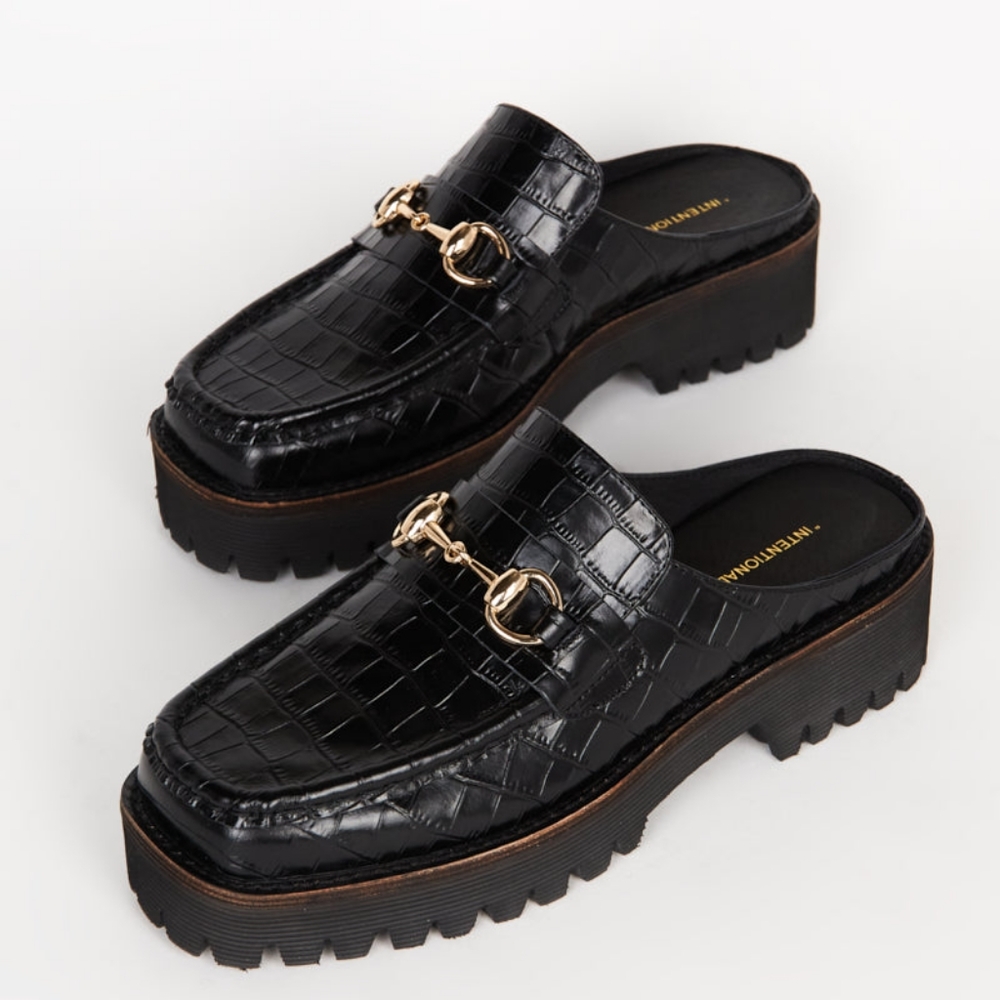 Intentionally Blank Kowloon Black Croco Lug Sole Loafer Mule